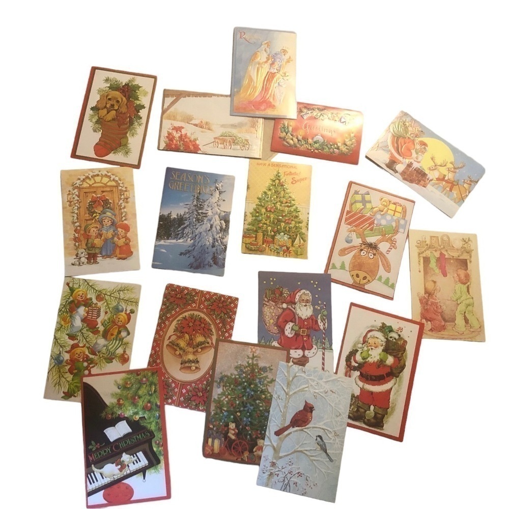 VTG Christmas Cards 32+ Envelopes Boxed Set Variety of Styles Retro Repeats